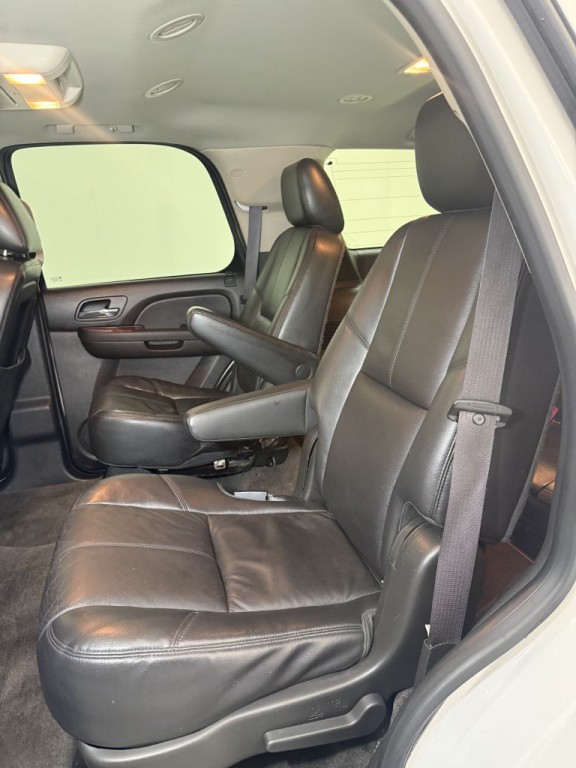 2012 Chevrolet Tahoe Image 11