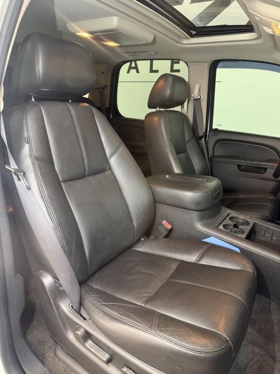 2012 Chevrolet Tahoe Image 12