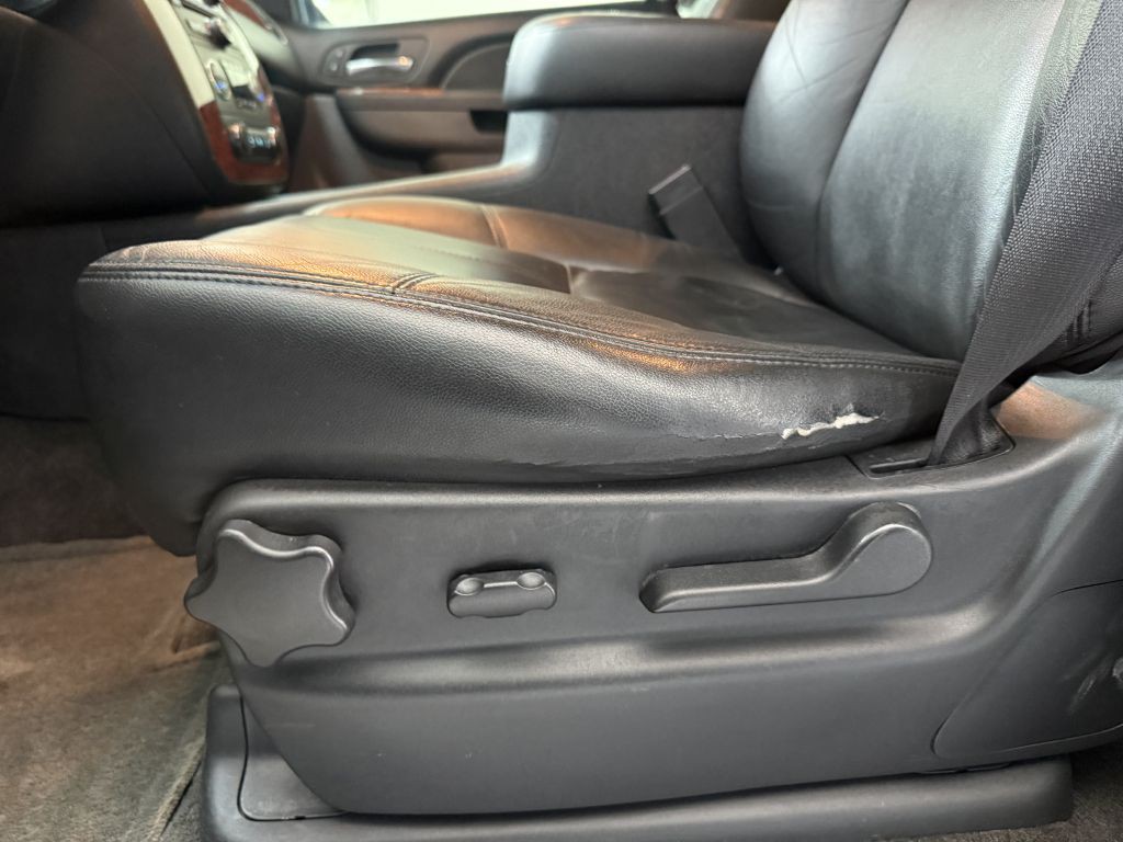 2012 Chevrolet Tahoe Image 18