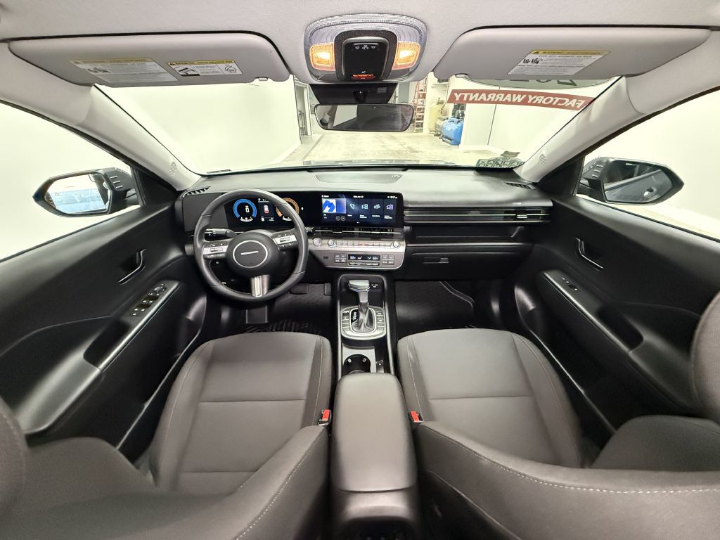 2025 Hyundai Kona Image 17