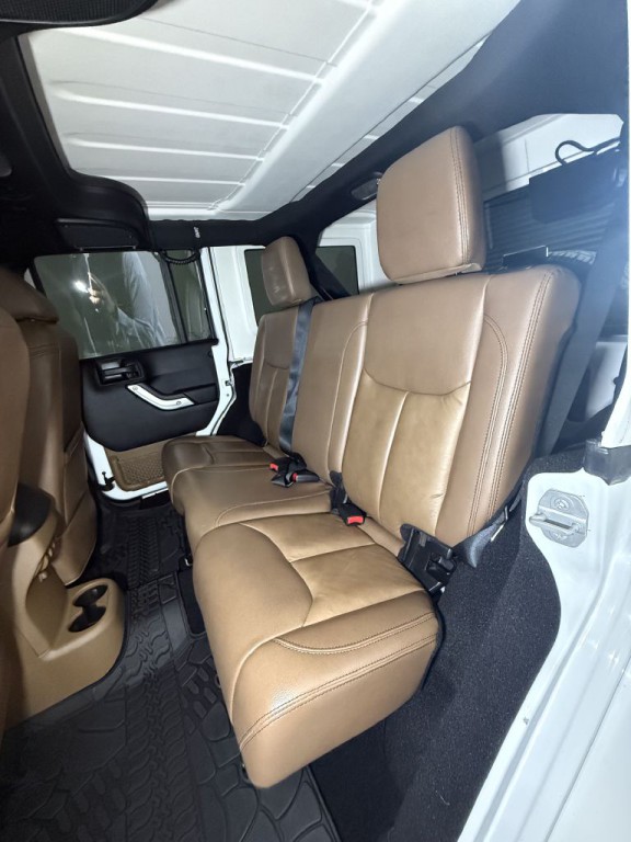 2015 Jeep Wrangler Unlimited Image 13
