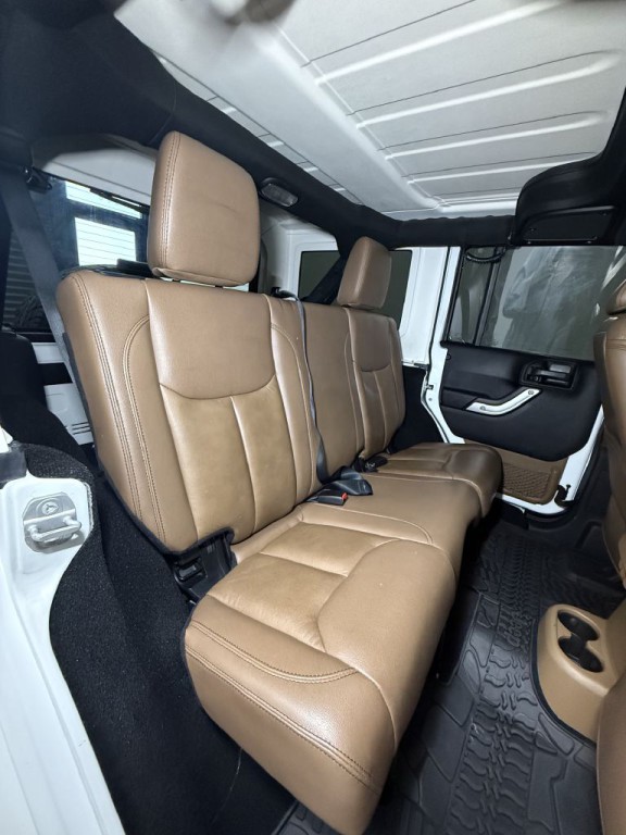 2015 Jeep Wrangler Unlimited Image 15