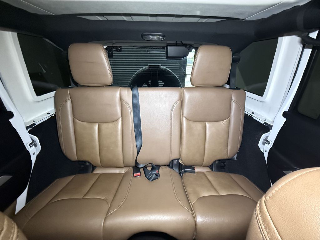 2015 Jeep Wrangler Unlimited Image 17