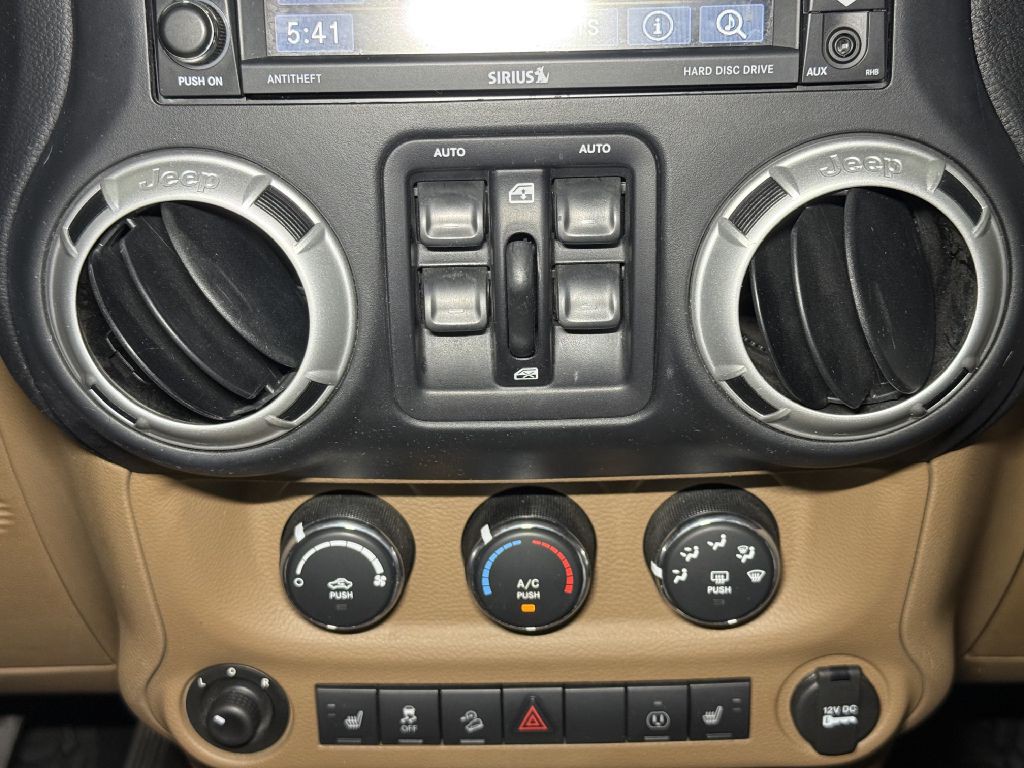 2015 Jeep Wrangler Unlimited Image 21
