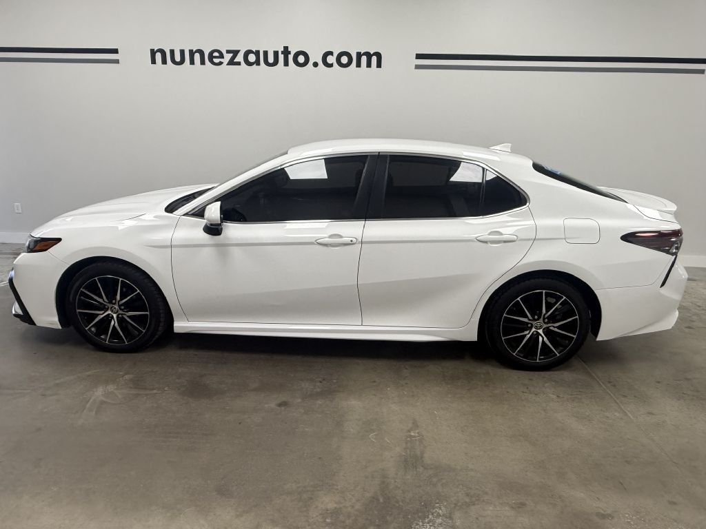 2021 Toyota Camry Image 6