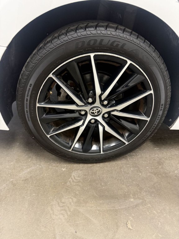 2021 Toyota Camry Image 9