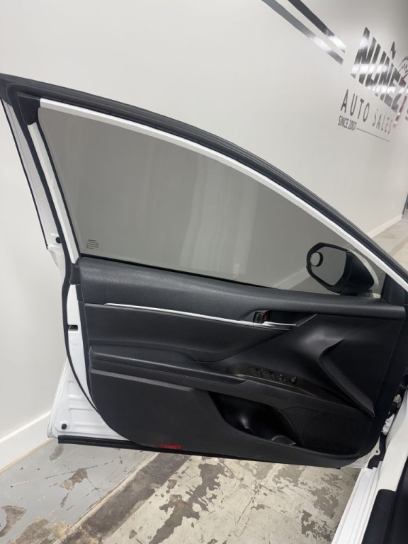 2021 Toyota Camry Image 10