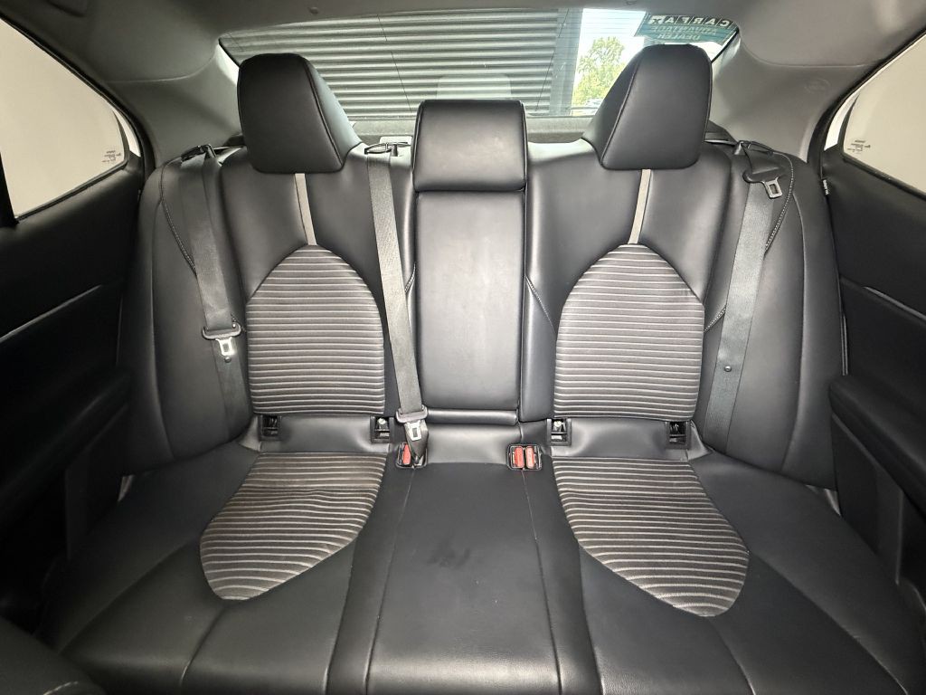 2021 Toyota Camry Image 17