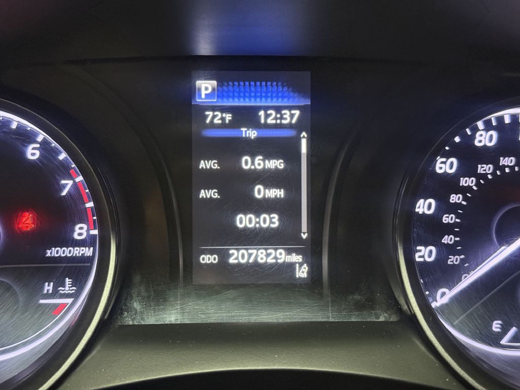 2021 Toyota Camry Image 18