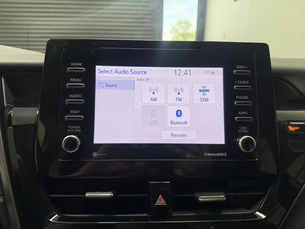 2021 Toyota Camry Image 22