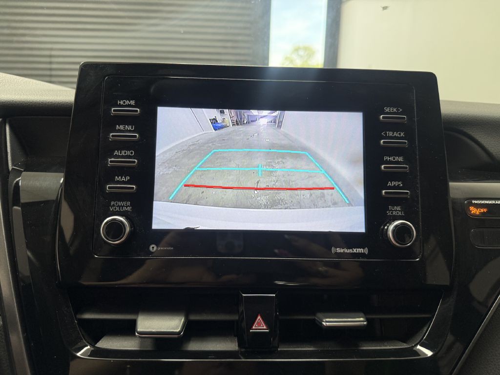 2021 Toyota Camry Image 24