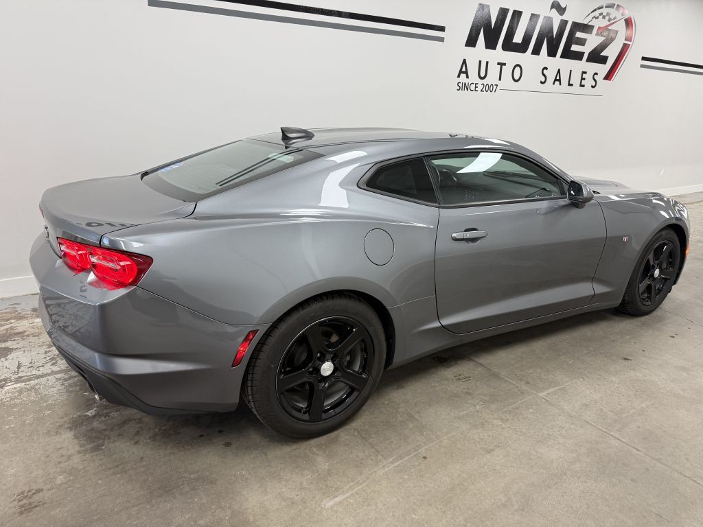 2021 Chevrolet Camaro Image 3