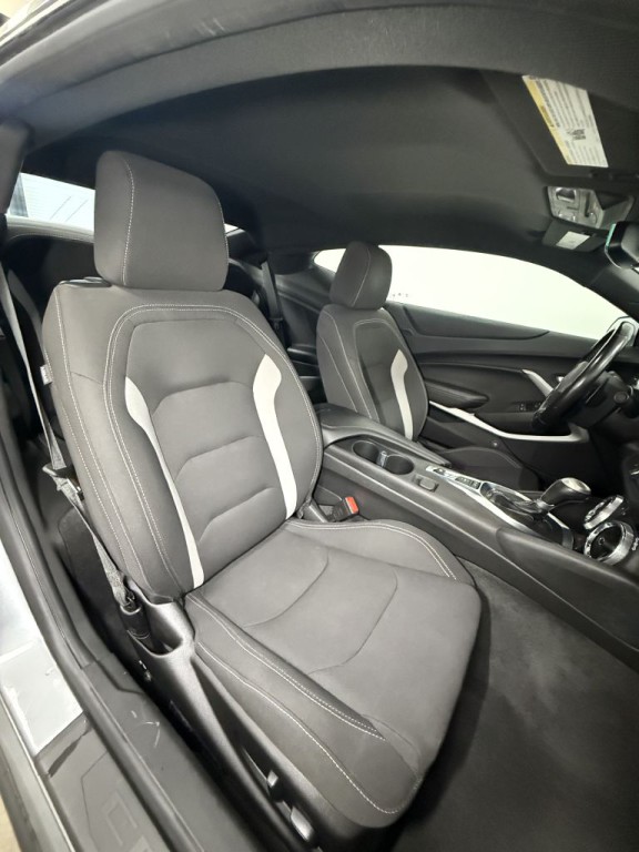 2021 Chevrolet Camaro Image 15