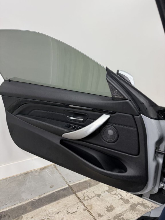 2016 BMW 4 Series Image 18