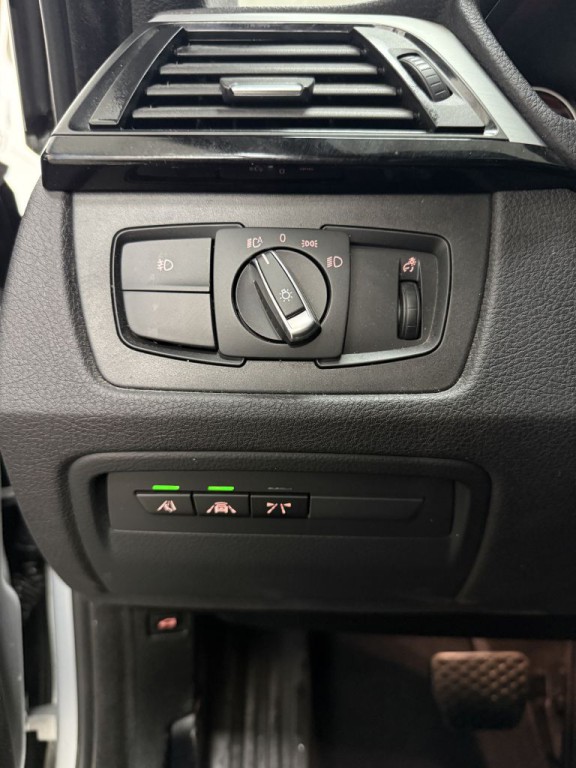 2016 BMW 4 Series Image 22