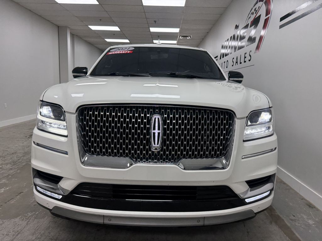 2021 Lincoln Navigator Image 8