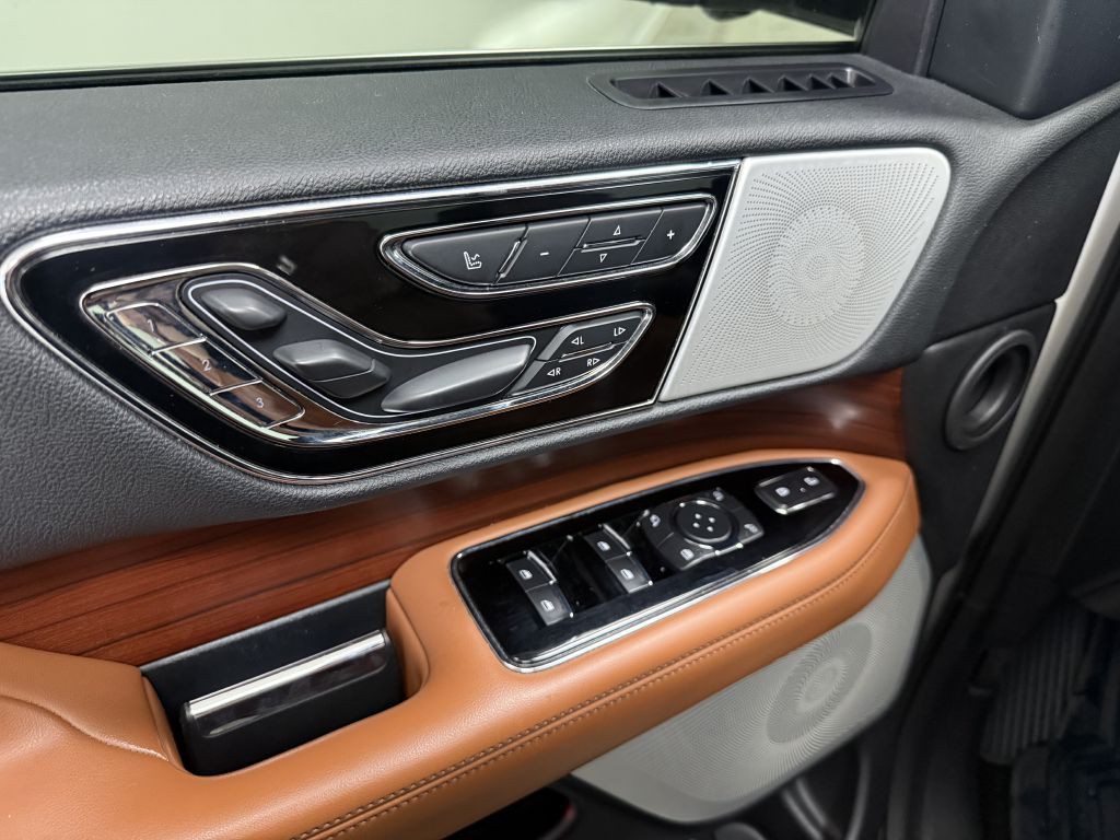 2021 Lincoln Navigator Image 18