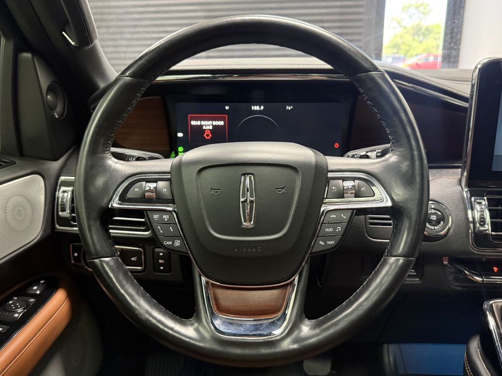 2021 Lincoln Navigator Image 21