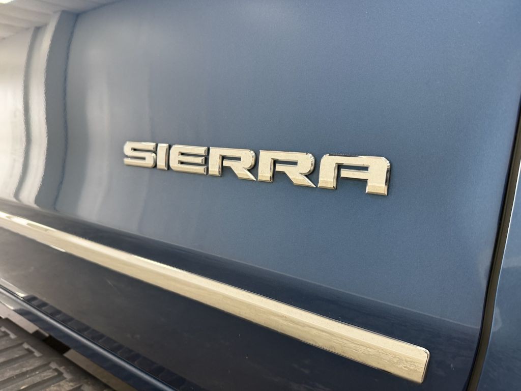2018 GMC Sierra Image 13