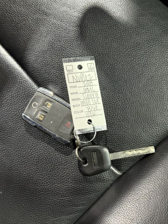 2018 GMC Sierra Image 39