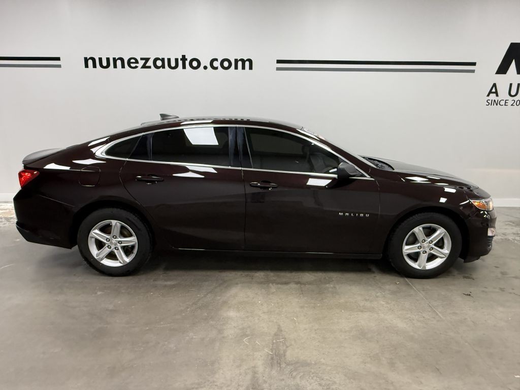 2020 Chevrolet Malibu Image 2