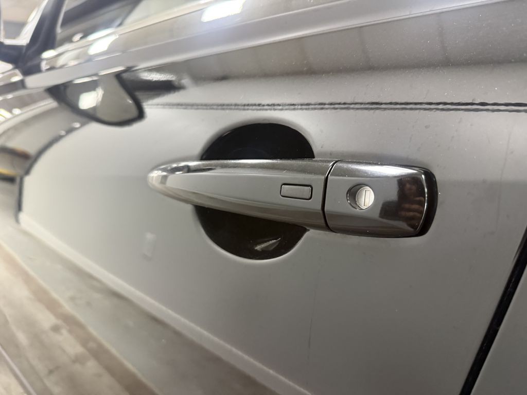 2019 Nissan Altima Image 10
