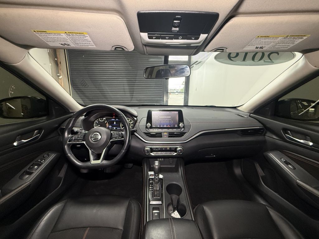 2019 Nissan Altima Image 12