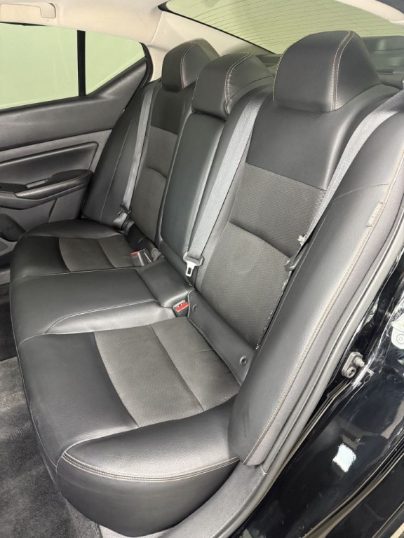 2019 Nissan Altima Image 16