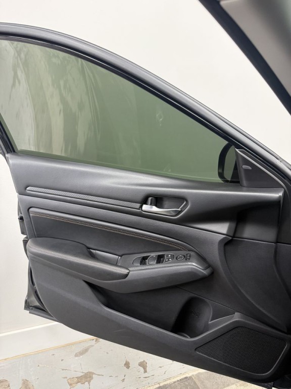 2019 Nissan Altima Image 18