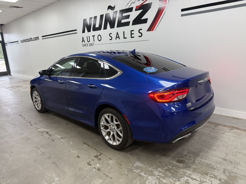 2015 Chrysler 200 Image 5