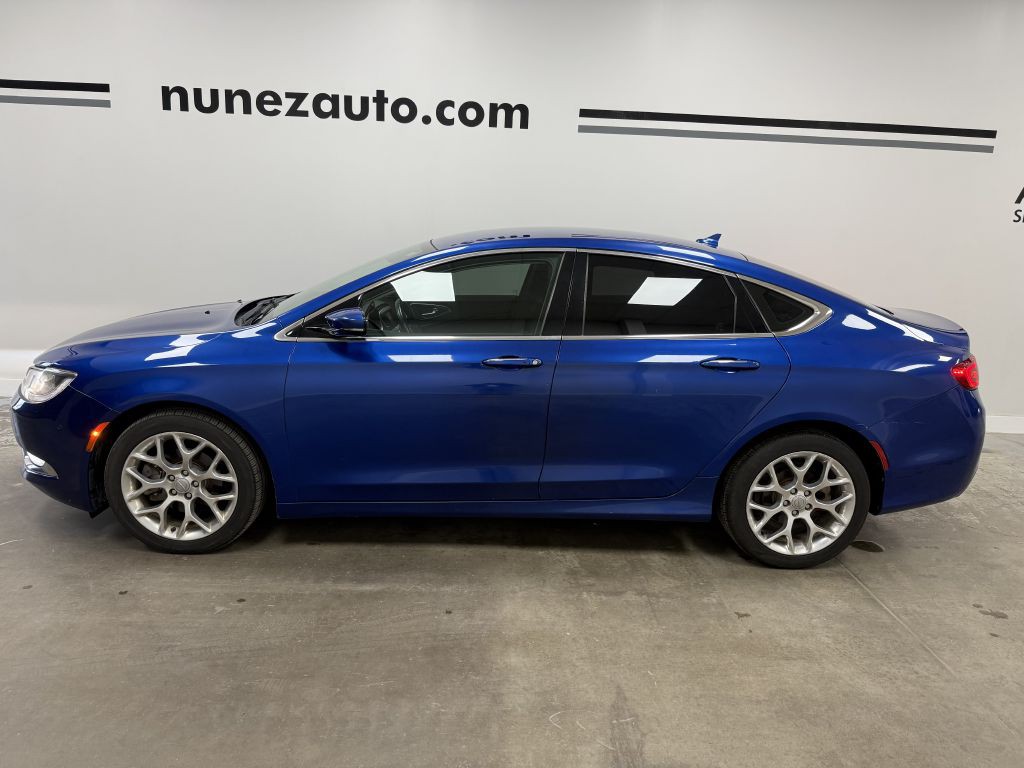 2015 Chrysler 200 Image 6