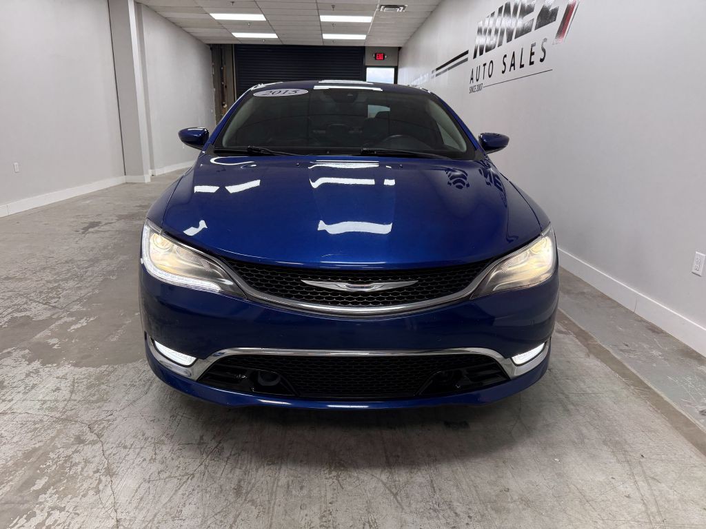 2015 Chrysler 200 Image 8