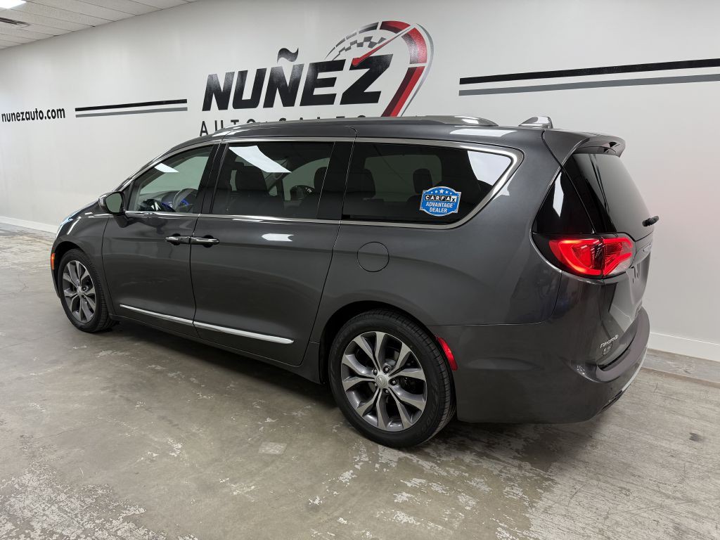 2018 Chrysler Pacifica Image 5