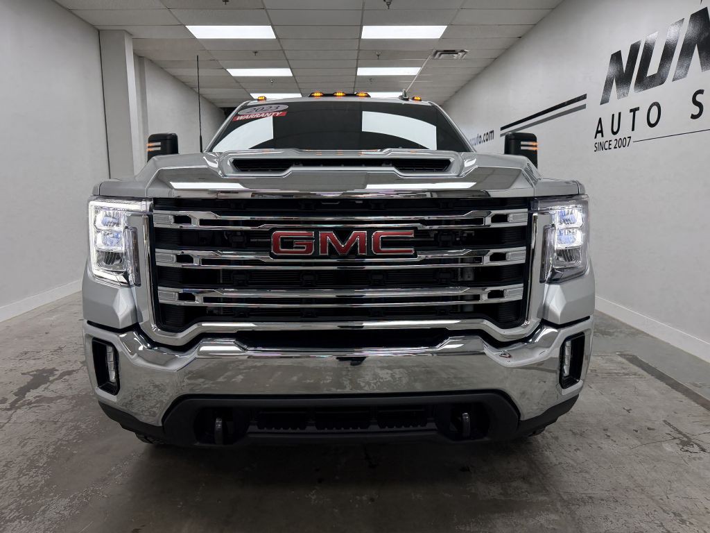 2023 GMC Sierra Image 2