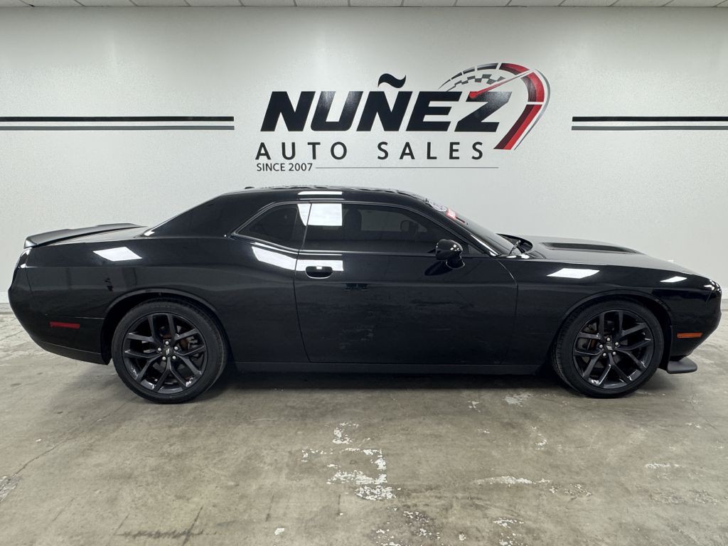 2022 Dodge Challenger Image 2