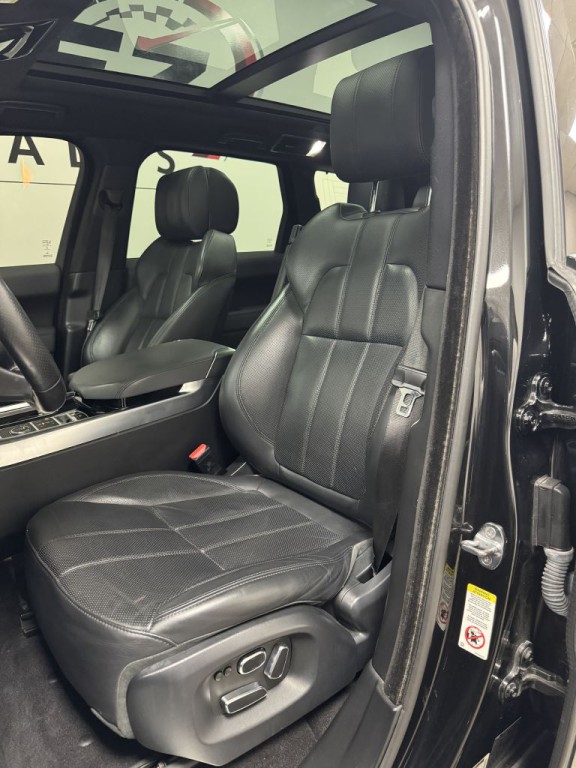 2014 Land Rover Range Rover Sport Image 18