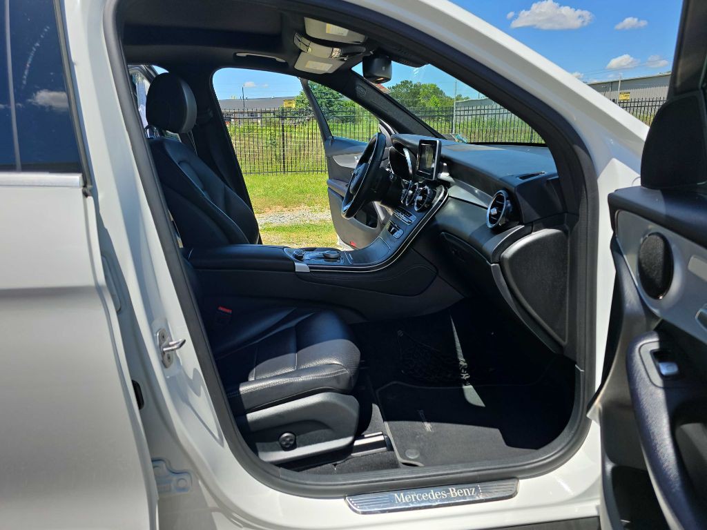 2019 Mercedes-Benz GLC-Class Image 20