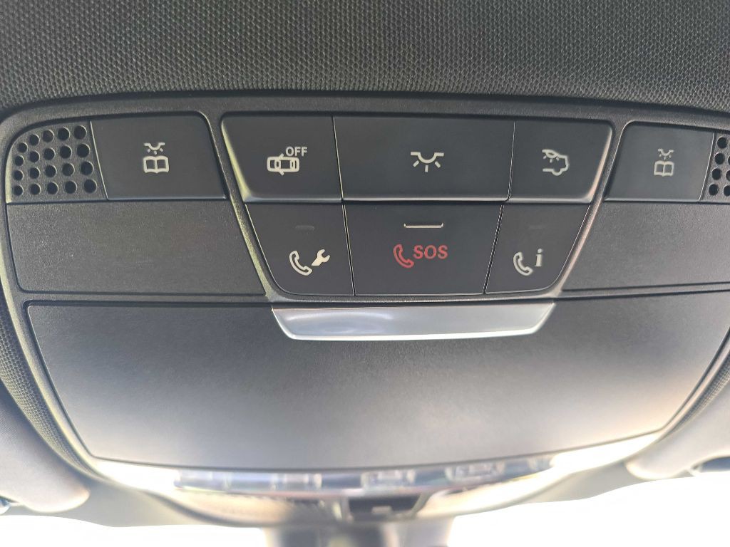 2019 Mercedes-Benz GLC-Class Image 38