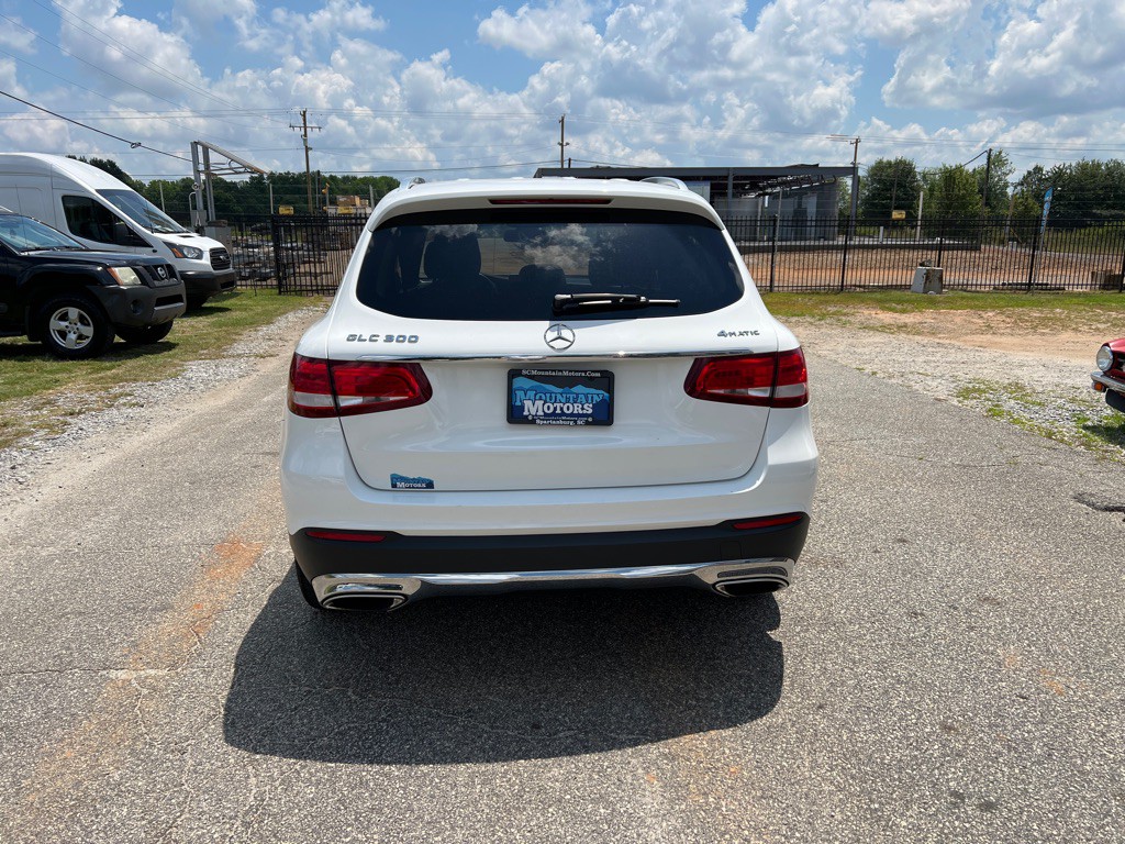 2019 Mercedes-Benz GLC-Class Image 43