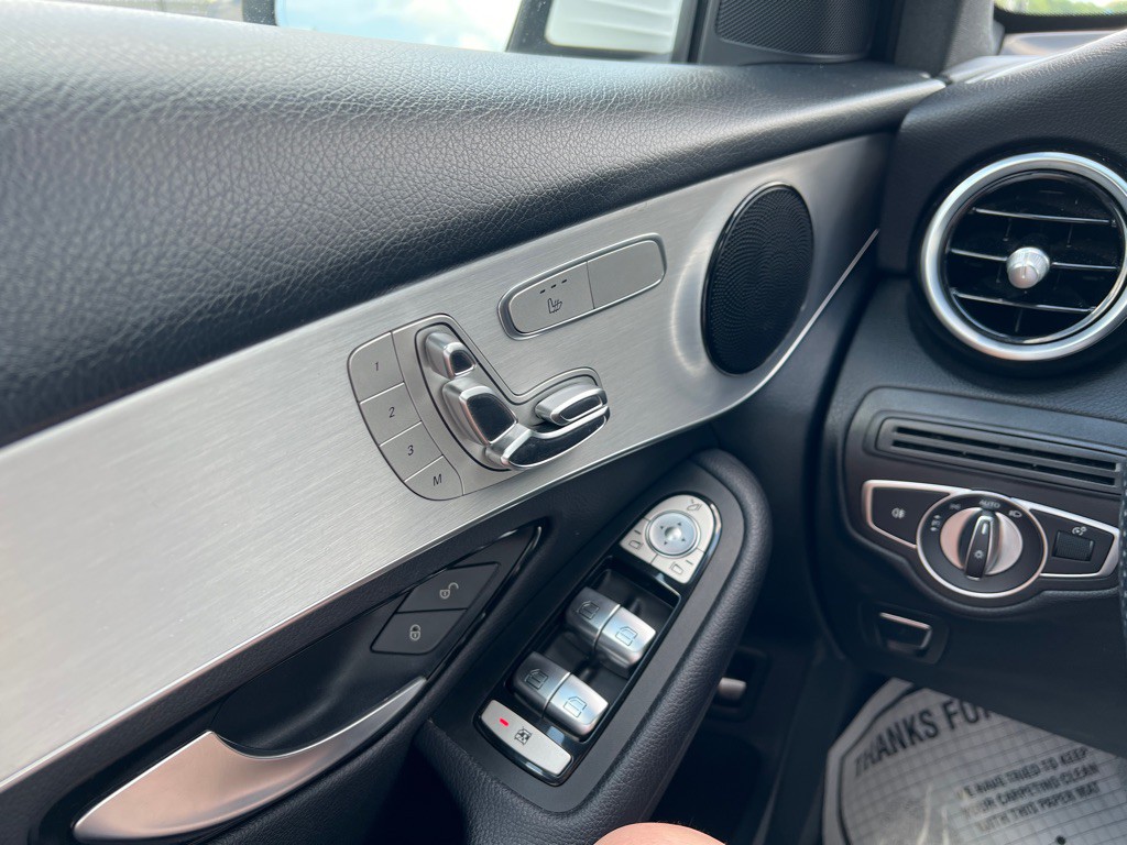 2019 Mercedes-Benz GLC-Class Image 63