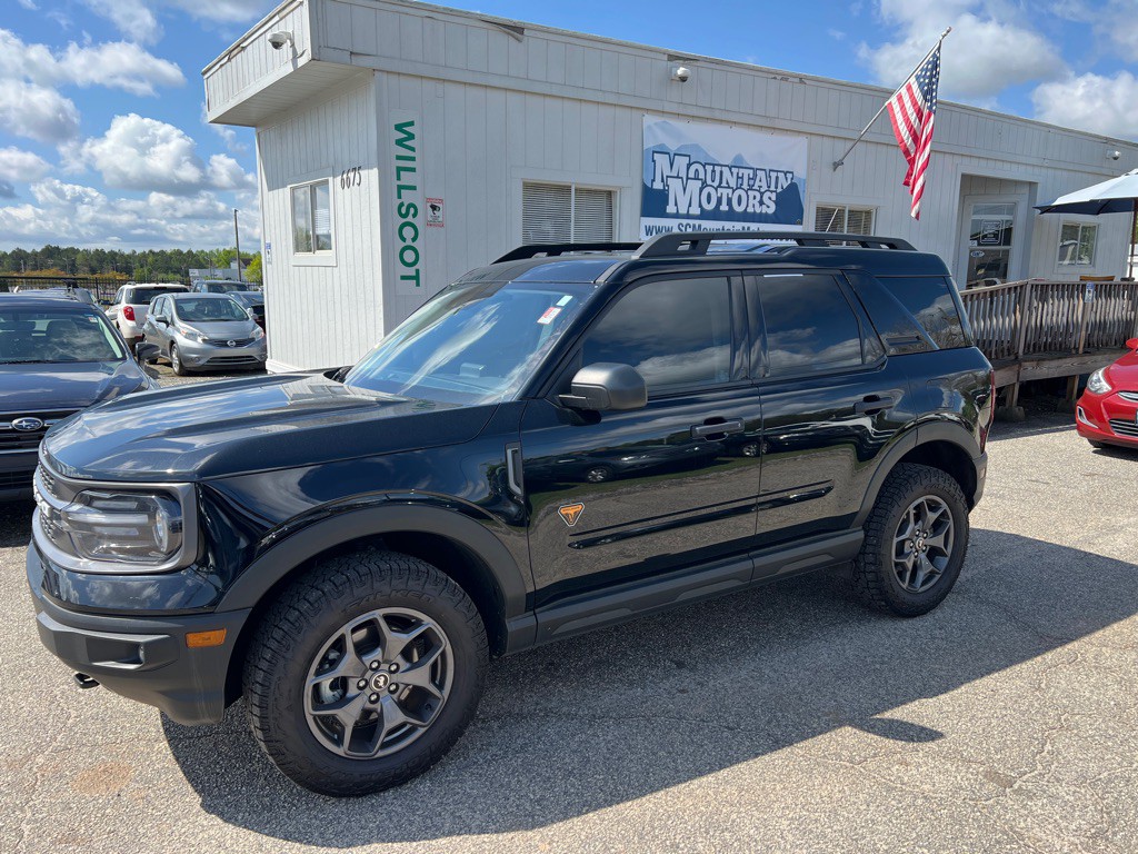 2022 Ford Bronco Image 3