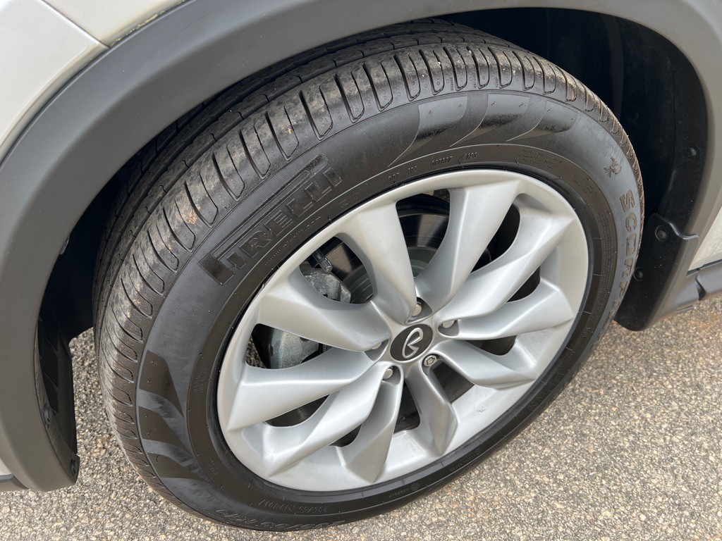2021 INFINITI QX50 Image 11