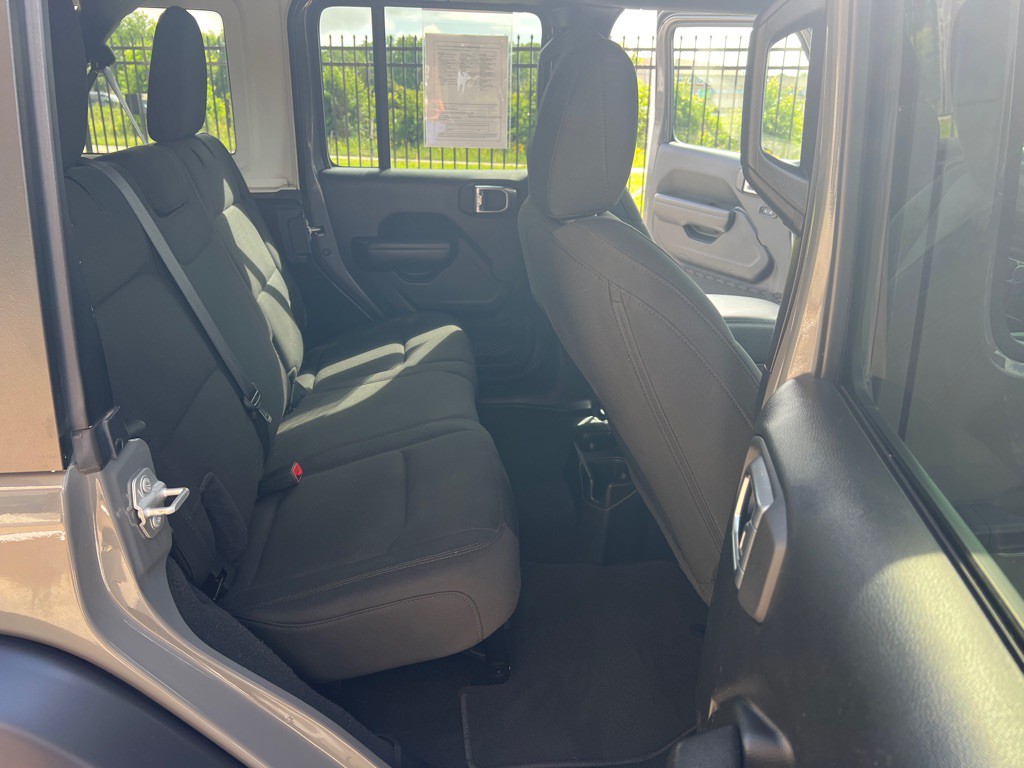 2021 Jeep Wrangler Unlimited Image 17