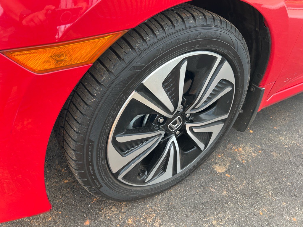 2017 Honda Civic Image 10