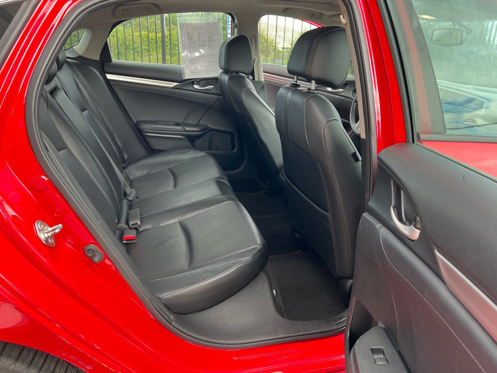 2017 Honda Civic Image 16