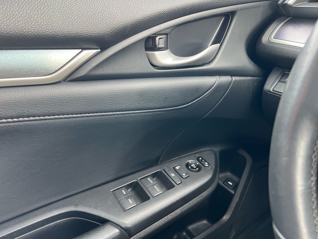 2017 Honda Civic Image 26