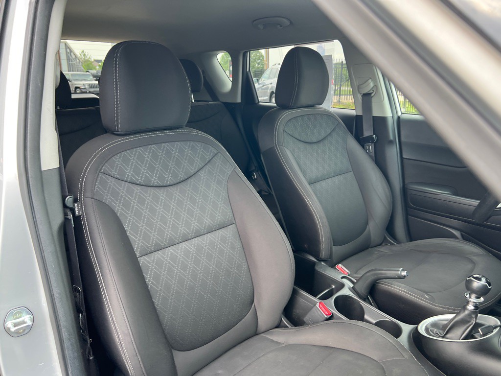 2016 Kia Soul Image 21