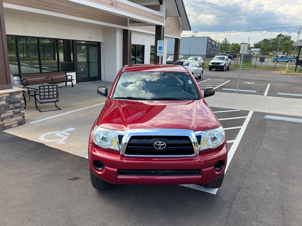 2005 Toyota Tacoma Image 10