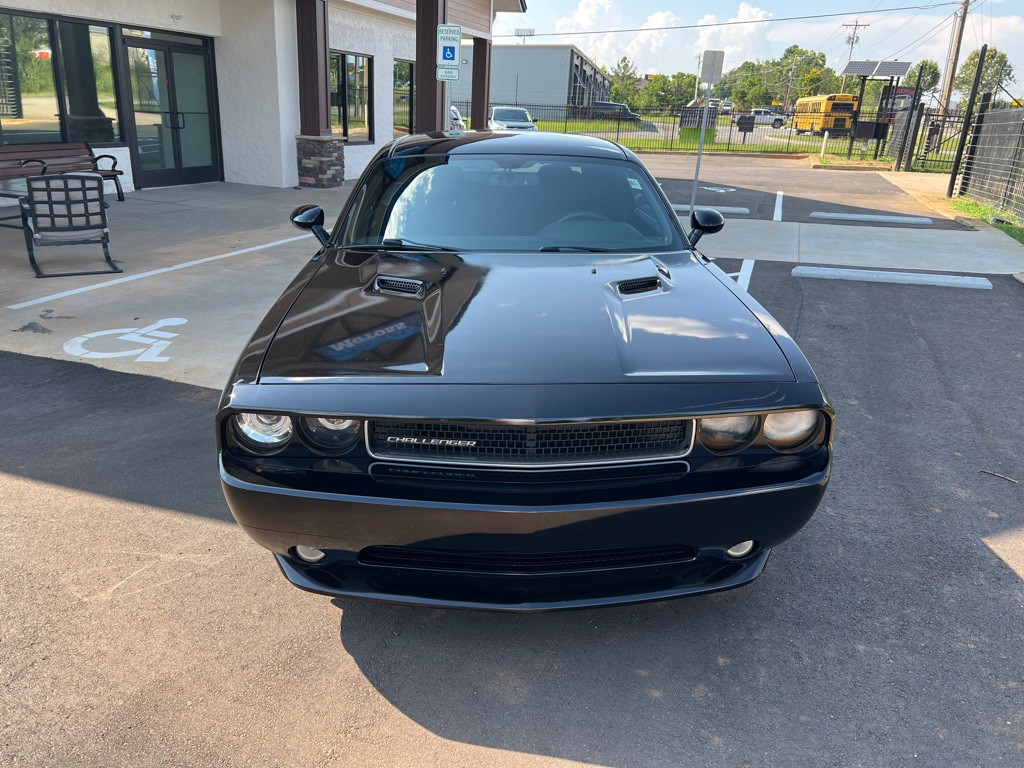 2014 Dodge Challenger Image 10