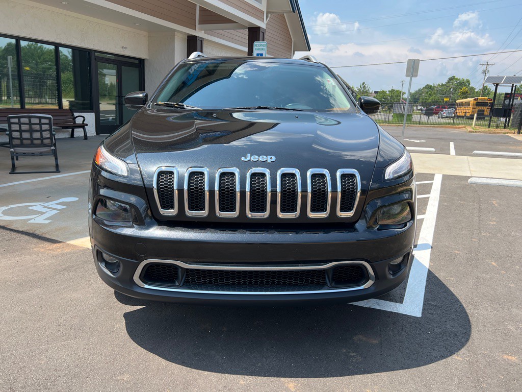 2015 Jeep Cherokee Image 9
